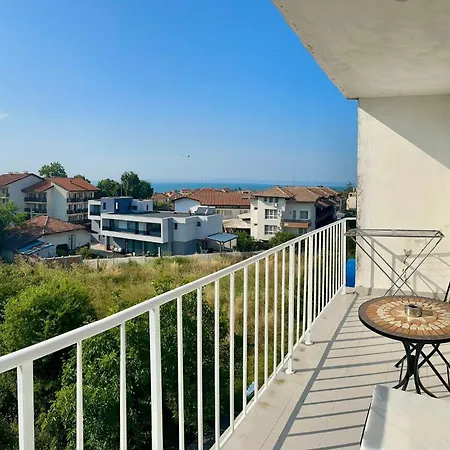 فندق елисей تشيرنوموريتس