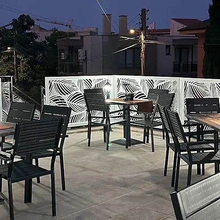 елисей מלון צ'רנומורץ