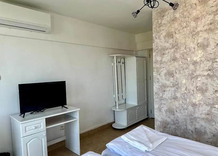 елисей Otel Chernomorets