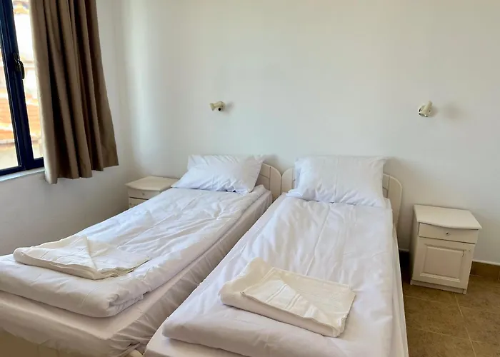 елисей Otel Chernomorets