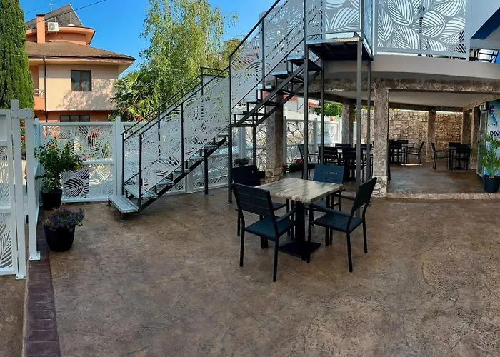 елисей Otel Chernomorets